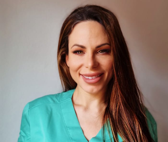 Dra. Raquel Tavares